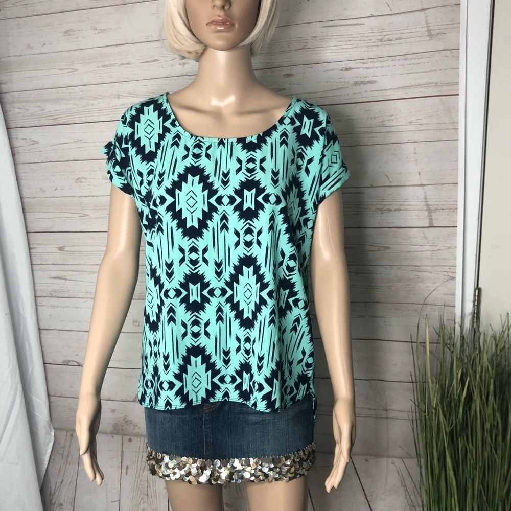 Pink Rose patterned short sleeve tee szL